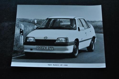 OPEL Kadett 1988 GT Photo originale presse foto press, Collections, Marques automobiles, Motos & Formules 1, Enlèvement ou Envoi