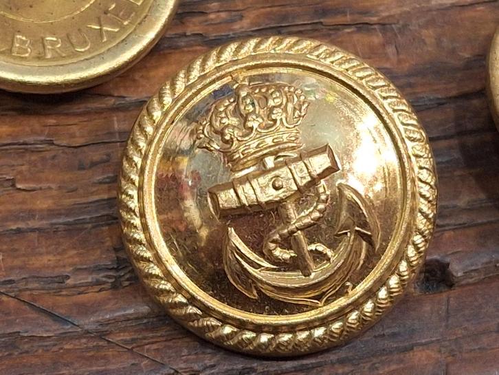 oude goudkleurige knoop Belgische marine, jaren 40-50, Verzamelen, Militaria | Algemeen, Marine, Kleding of Schoenen, Ophalen of Verzenden