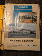 Kaft met oude volvo brochures, Boeken, Ophalen of Verzenden, Zo goed als nieuw, Vrachtwagen