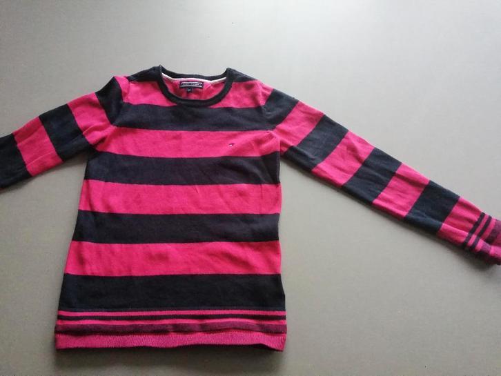 nieuwe trui Tommy Hilfiger 7 jaar, Enfants & Bébés, Vêtements enfant | Taille 122, Neuf, Fille, Pull ou Veste, Enlèvement ou Envoi