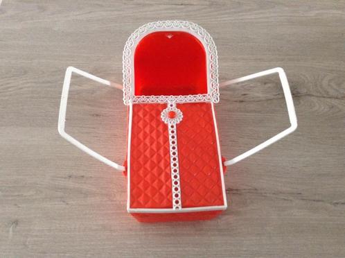 Vintage plastic speelgoed poppen bedje (13x26 cm), Verzamelen, Poppen, Zo goed als nieuw, Accessoires, Ophalen of Verzenden