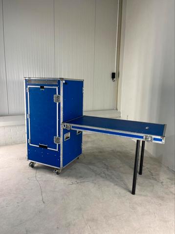 Flightcase / werktafel  beschikbaar voor biedingen