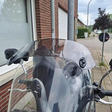 Windscherm universeel  beschikbaar voor biedingen