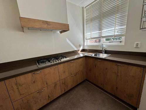 Nette Complete Hoekkeuken + Apparatuur + GEDEMONTEERD, Huis en Inrichting, Keuken | Complete keukens, Zo goed als nieuw, Hoekkeuken