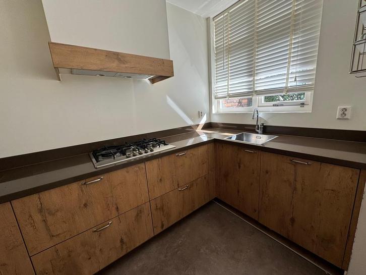 Cuisine d'angle complète et soignée + équipement + DÉMONTÉE, Maison & Meubles, Cuisine | Cuisines complètes, Comme neuf, Cuisine d'angle