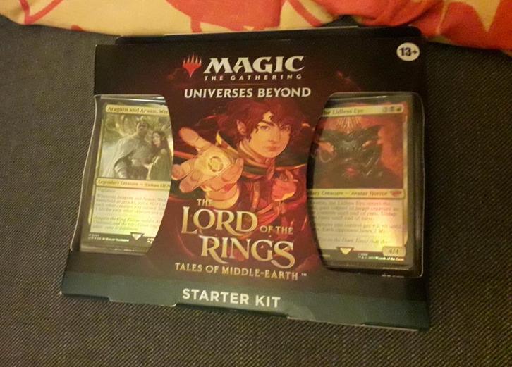 mtg/ Lord of the Rings: Tales of Middle-earth: Starter Kit, Hobby en Vrije tijd, Verzamelkaartspellen | Magic the Gathering, Zo goed als nieuw
