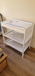 Table a langer bebe + coussin, Enlèvement, Comme neuf, Coussin à langer