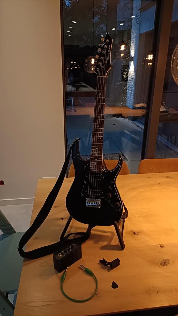 junior elektrische gitaar, Muziek en Instrumenten, Snaarinstrumenten | Gitaren | Elektrisch, Gebruikt, Ophalen