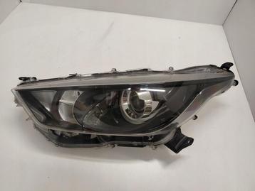 Toyota Yaris IV Lampglas links normaal beschikbaar voor biedingen