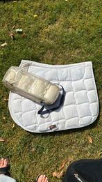 Witte dressuurset, Dieren en Toebehoren, Ophalen, Gebruikt, Dekje