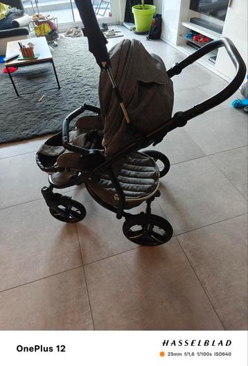 First kinderwagen  beschikbaar voor biedingen