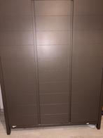 Ensemble meuble enfant, Enlèvement, Commode