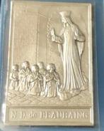 N.D de BEAURAING-medaille 6 cm bij 4 cm, Overige typen, Ophalen of Verzenden, Christendom | Katholiek, Zo goed als nieuw