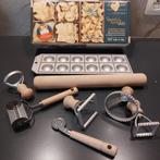 Raviola stempels nieuw, Ophalen