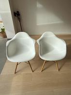 Witte kuipstoel, Huis en Inrichting, Stoelen, Ophalen, Zo goed als nieuw