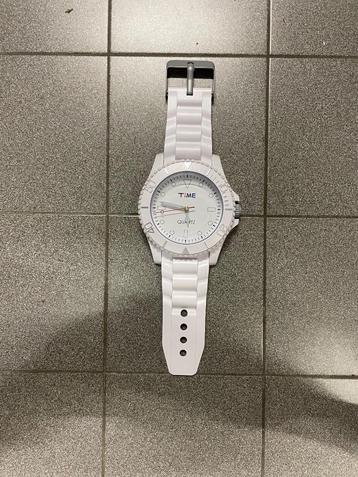 wandklok groot 60cm horloge genre Icewatch beschikbaar voor biedingen