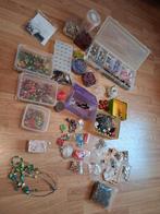 lot parels / kralen / benodigdheden voor te knutselen, Ophalen of Verzenden, Zo goed als nieuw