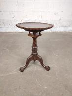 Gesculpteerd Chippendale tafeltje, Ophalen