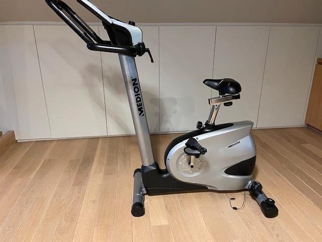 HOMETRAINER, Sports & Fitness, Appareils de fitness, Comme neuf, Vélo d'appartement, Enlèvement