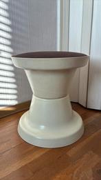 Space age stoeltje, Ophalen