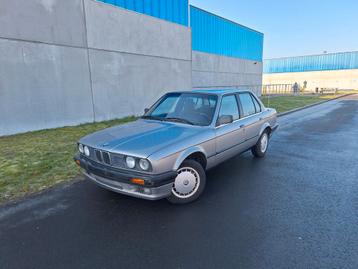 BMW E30 1.8i - Prachtige staat, 4 deurs, Stof, https://public.car-pass.be/vhr/adc12b72-150b-4e07-94a8-b97cb7045fca, Bedrijf