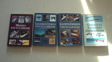 lot 4 boeken over wapens en messen beschikbaar voor biedingen