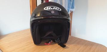 Casque Jet avec visière. Taille M 59-60cm Etat quasi neuf, p disponible aux enchères