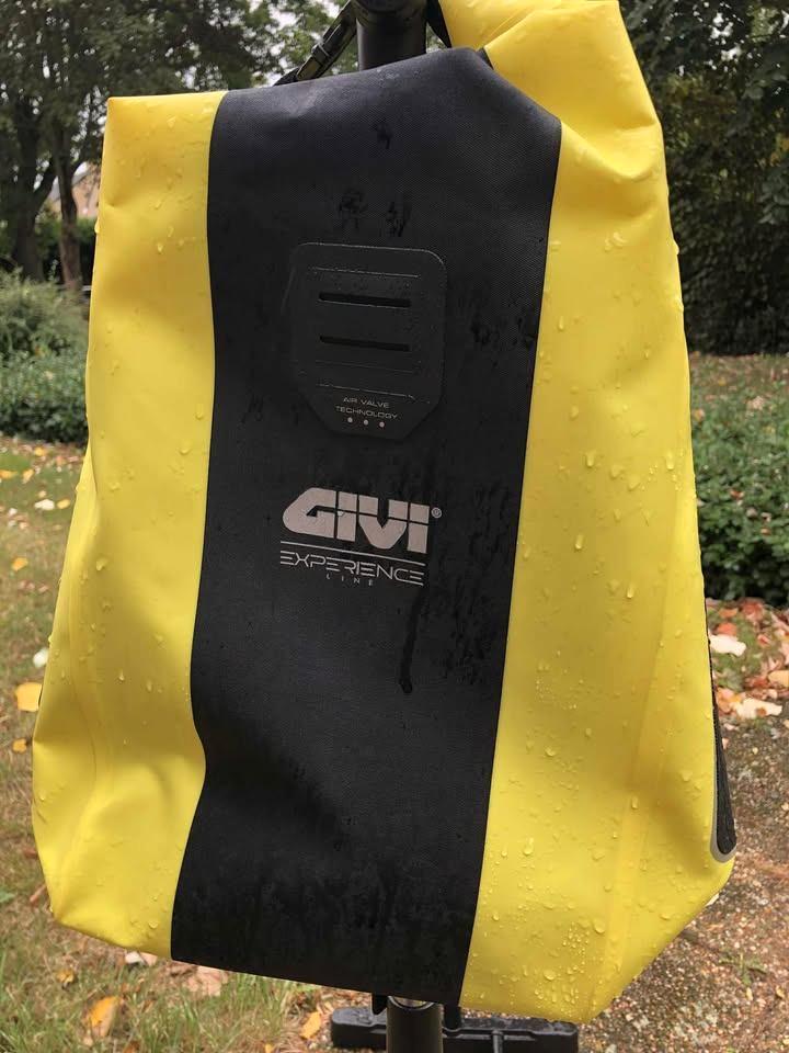 GIVI Experience Junter fietstas 20 liter, Vélos & Vélomoteurs, Accessoires vélo | Sacoches, Enlèvement ou Envoi