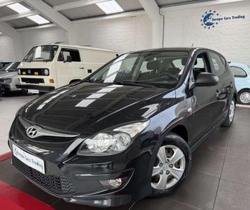 Hyundai i30 1.6 CRDI 90CH 1ÈRE MAIN GAR 12M (bj 2011) beschikbaar voor biedingen