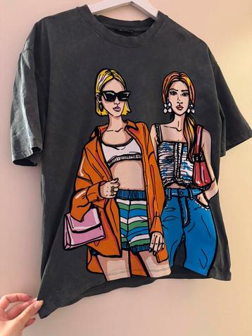 T-shirt met print beschikbaar voor biedingen