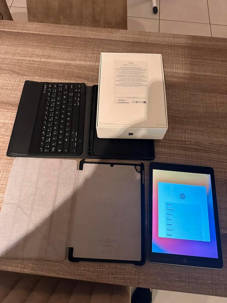 Apple iPad, Computers en Software, Apple iPads, Zo goed als nieuw, Apple iPad, Wi-Fi, Ophalen