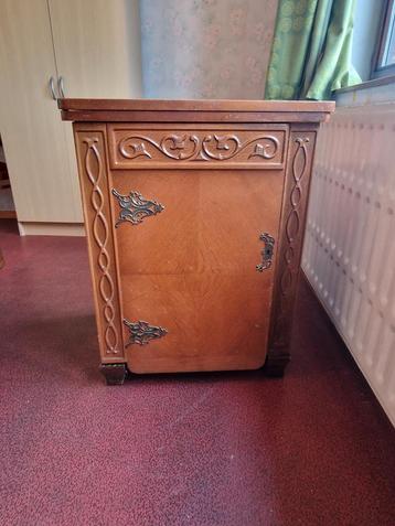 Meuble avec machine à coudre vintage, Enlèvement
