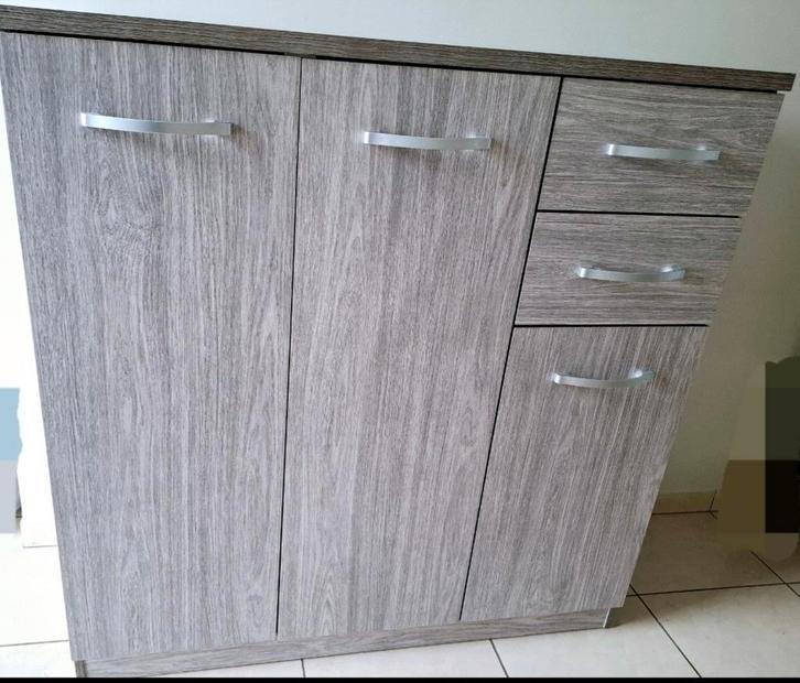 Commodekast in new grey old  - ** KOOPJE**, Huis en Inrichting, Kasten | Roldeurkasten en Archiefkasten, Zo goed als nieuw, 100 tot 150 cm