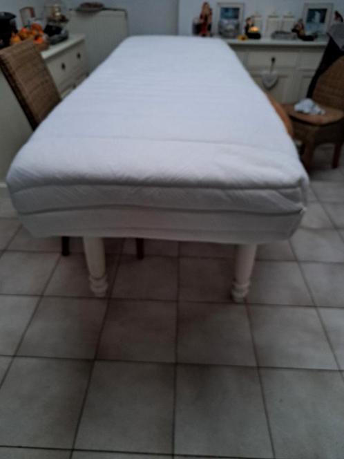 2 stuks 70 cm  Matrassen VELDA PocKet Royal, Huis en Inrichting, Slaapkamer | Matrassen en Bedbodems, Zo goed als nieuw, Ophalen