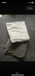 2 matrasovertrekken babybed, Ophalen, Zo goed als nieuw
