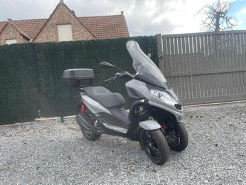 Piaggio MP3 300 Sport beschikbaar voor biedingen