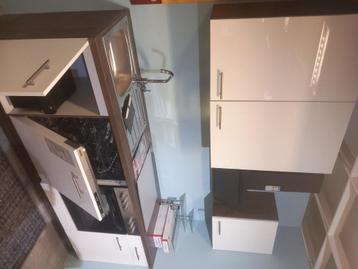 très belle cuisine droite L3,10m H2,35m  neuf tjrs emballer beschikbaar voor biedingen