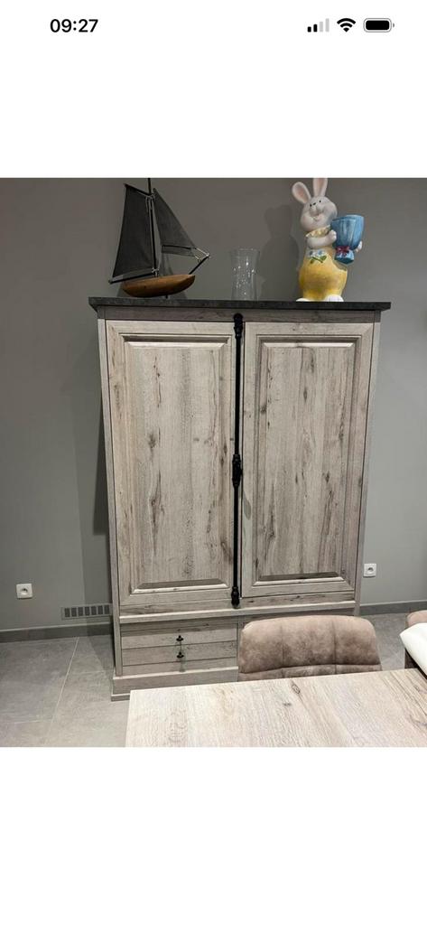 Salle a manger, Enlèvement, Utilisé, 8 chaises ou plus