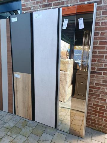 Schuifdeuren+Rails beschikbaar voor biedingen