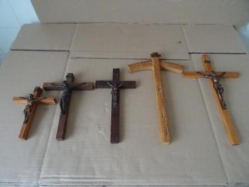 Antiek houten kruis kruisbeeld collectie 9 euro per stuk beschikbaar voor biedingen