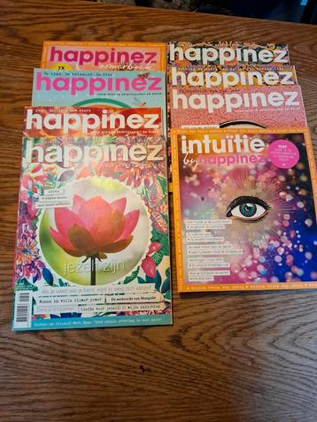 8 HAPPINEZ magazines, 5 euro voor alles (op te halen) beschikbaar voor biedingen