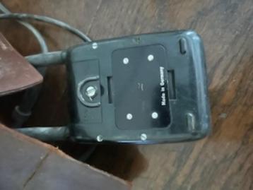 Antiek Ohm meter -met authentiek etui beschikbaar voor biedingen