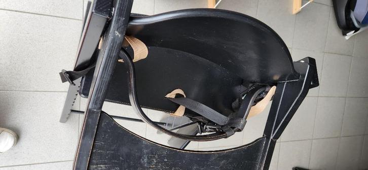 Treppy kinderstoel, Kinderen en Baby's, Kinderstoelen, Gebruikt, Meegroeistoel, Afneembaar eetblad, Gordel(s), Ophalen