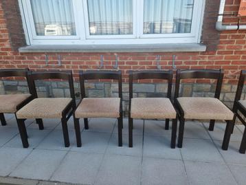 Set vintage stoelen  beschikbaar voor biedingen