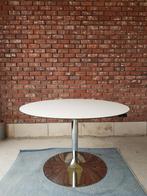Witte ronde keukentafel met chrome voet, Huis en Inrichting, Gebruikt, Ophalen