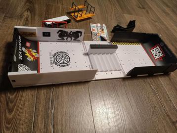 Tech deck skateramp en skateboarden beschikbaar voor biedingen