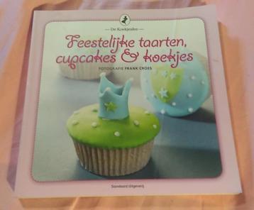 feestelijke taarten, cupcakes en koekjes beschikbaar voor biedingen