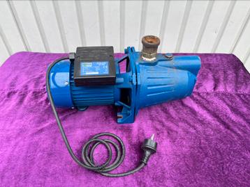 Waterpomp beschikbaar voor biedingen