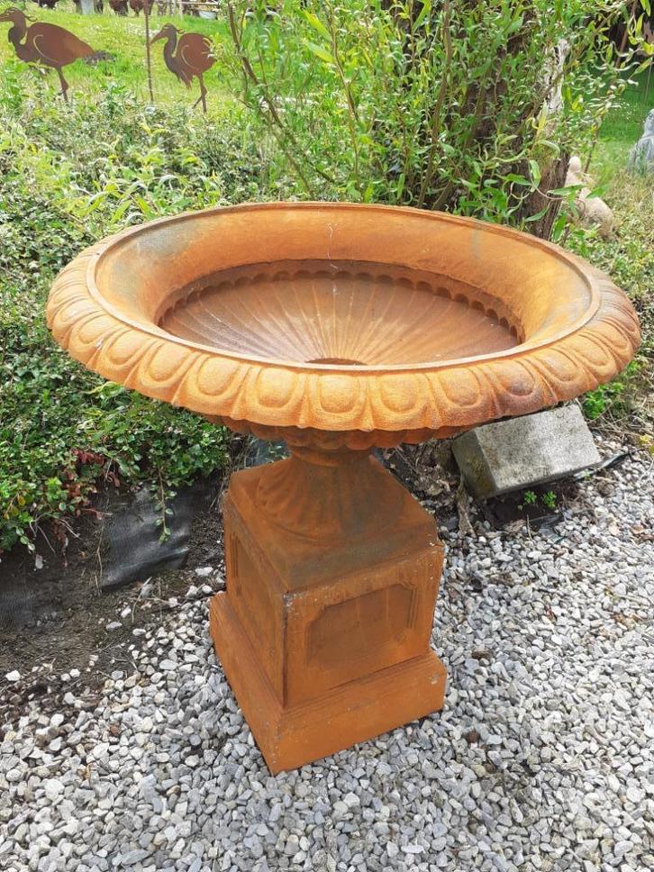 PRACHTIGE GROTE GIETIJZEREN WASBAK OP EEN ONDERSTEL, Tuin en Terras, Tuinvazen, Zo goed als nieuw, Ophalen