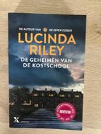 Geheimen van de kostschool - Lucinda Riley, Comme neuf, Belgique, Lucinda Riley, Enlèvement ou Envoi